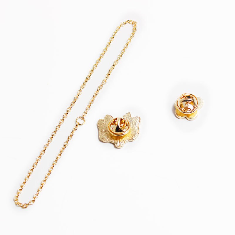 Ghim cài mèo thần tài kèm hoa dễ thương trang trí quần áo, ba lô, mũ, khăn...