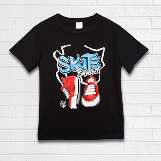 (MIKITI) Áo bé trai thun cao cấp màu đen hình đôi giày Adidas thể thao.