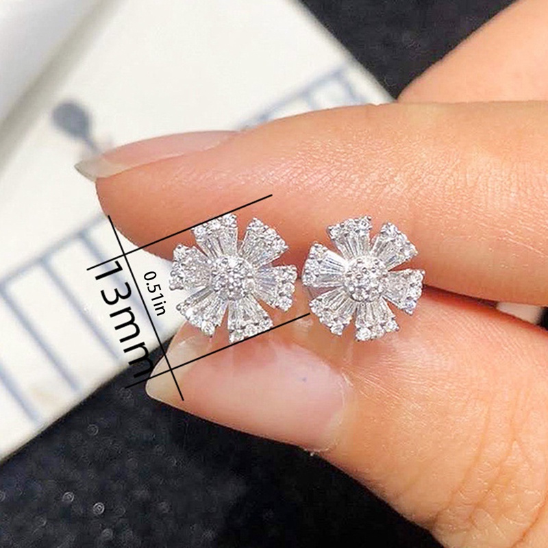 Khuyên Tai Hình Hoa Đính Đá Pha Lê Thời Trang Thanh Lịch Dành Cho Nữ