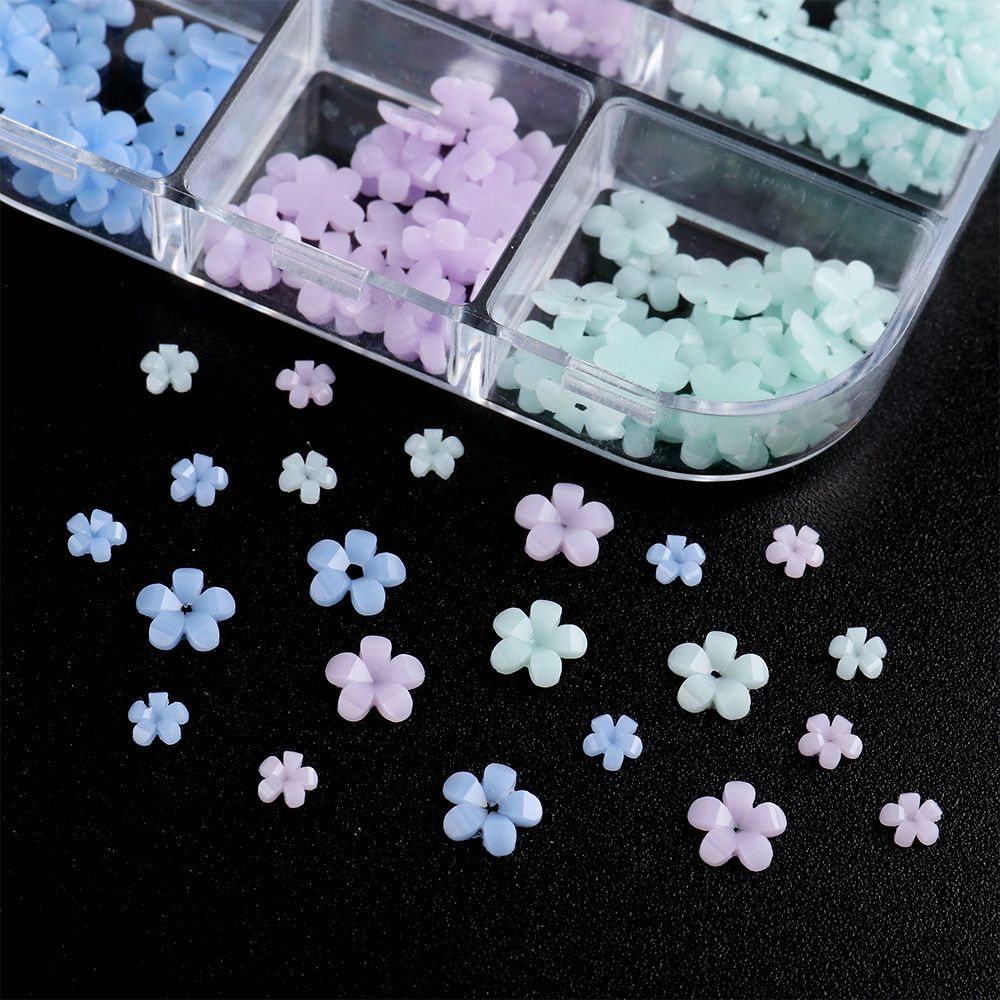 [Hàng mới về] Phụ kiện nhựa resin họa tiết hoa năm cánh 3D màu sắc trắng/ xanh dương để trang trí móng tay nghệ thuật