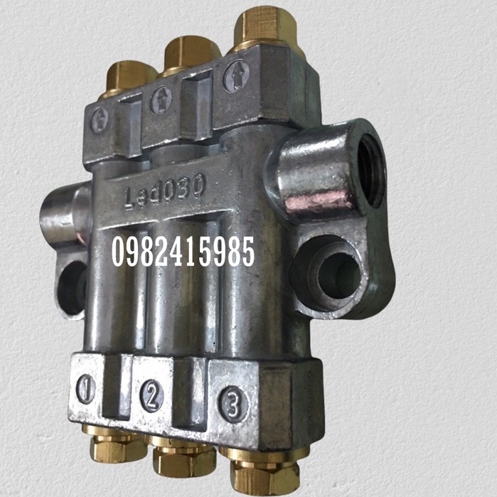 Bộ chia dầu bôi trơn dạng Piston  DT-200 /DT-300/DT-400/DT-500 /DT-600 (2-3-4-5-6 cổng)