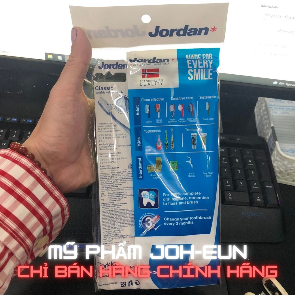 Bàn chải Jordan 2 tặng 1