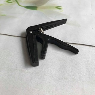 Capo kẹp đàn ukulele màu đen