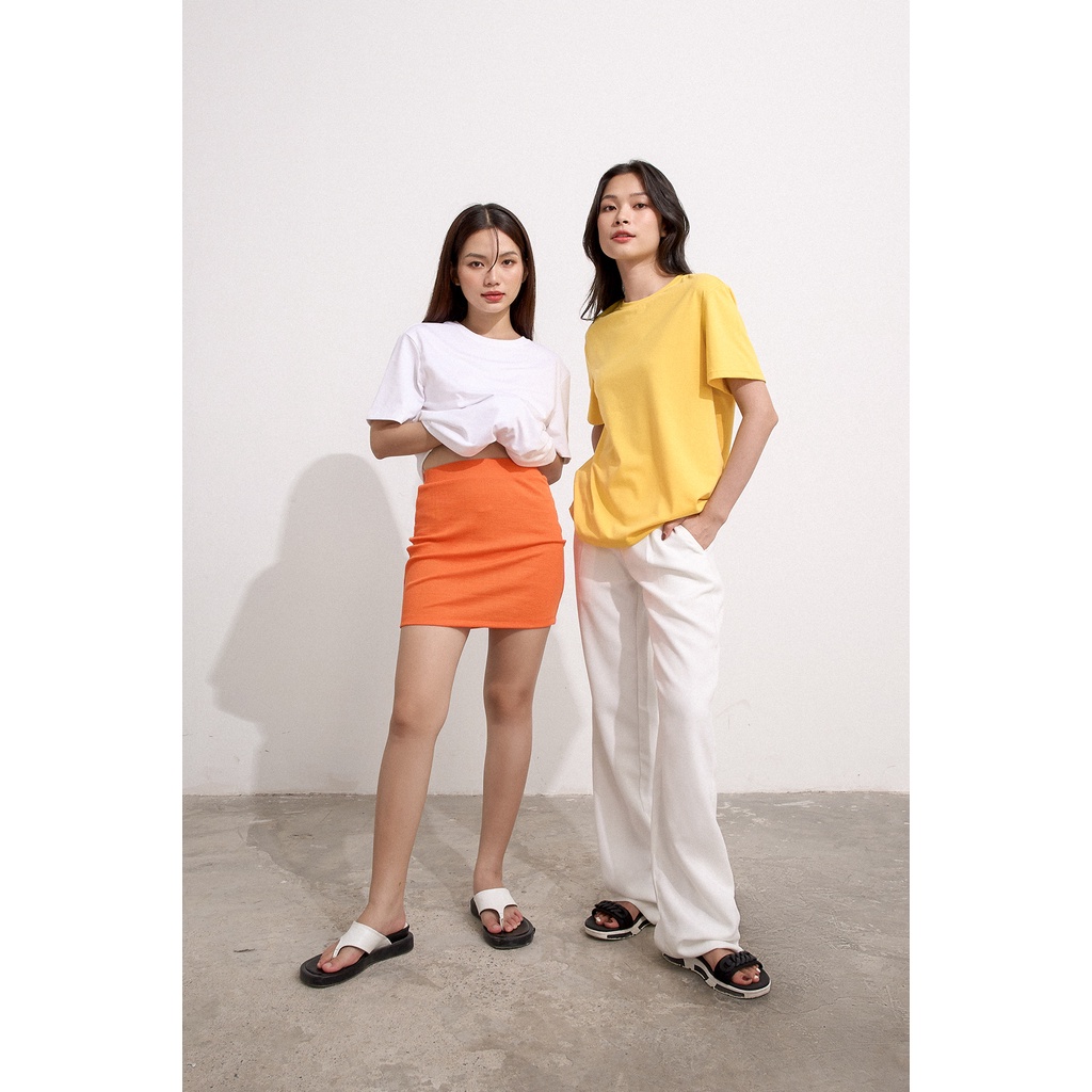 Áo Maybi thun cotton form medium in chữ NU