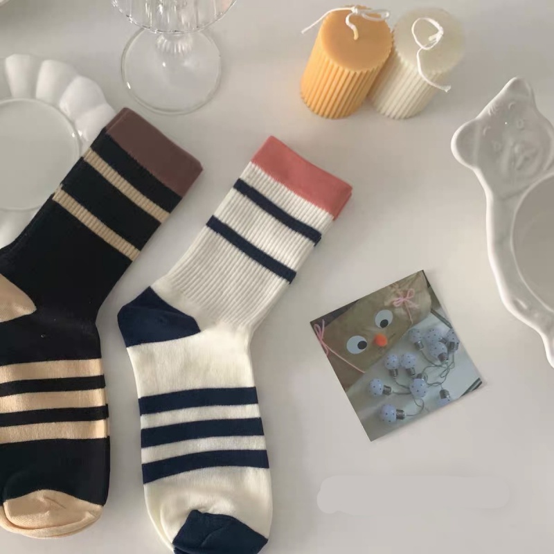 Vớ Thể Thao Thời Trang Hàn Quốc Năng Động