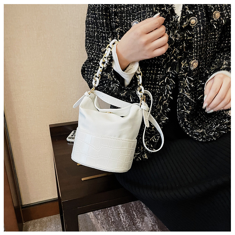 Túi Đeo Vai Nữ Đính Ngọc Trai Xinh Xắn