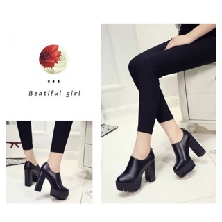 Giày boot chelsea đế vuông cổ tròn - 340k