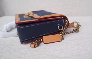Coach hutton shoulder mẫu mới
