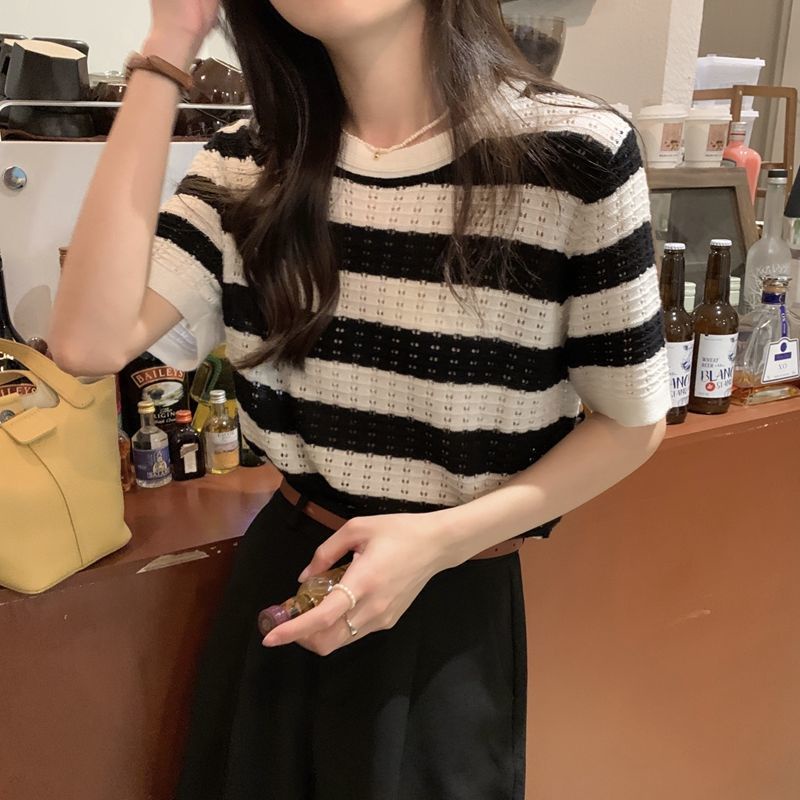 Áo Sweater Tay Ngắn Dáng Rộng Kẻ Sọc Dễ Thương Phong Cách Hàn Quốc