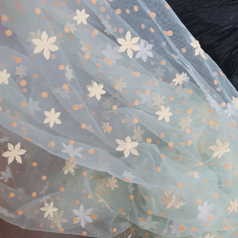 voan lưới hình họa tiết nhiều màu