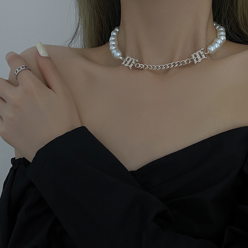 Vòng Cổ Kim Loại Đính Hạt Ngọc Trai Chữ M Thời Trang Vintage Cho Nữ