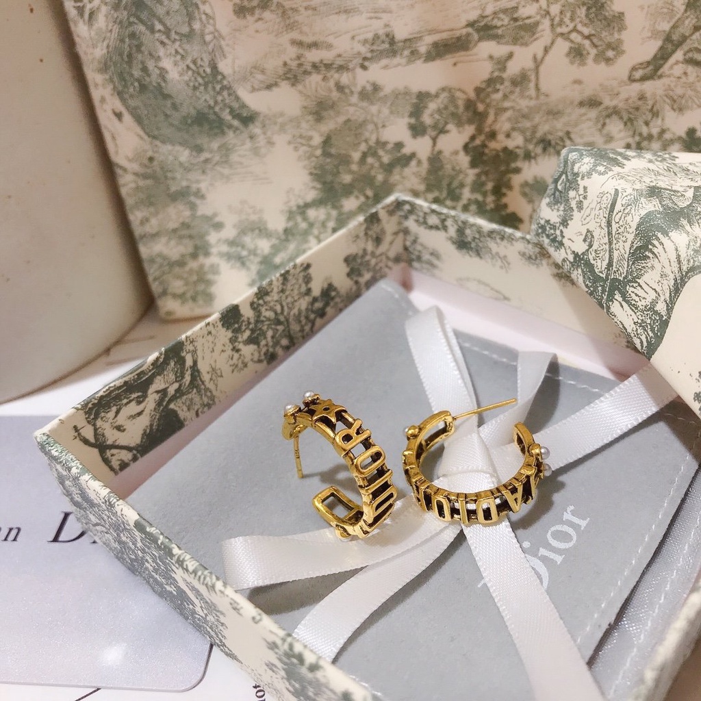 Khuyên Tai Tròn Bằng Thép Titan In Logo Dior Thời Trang Cho Nữ