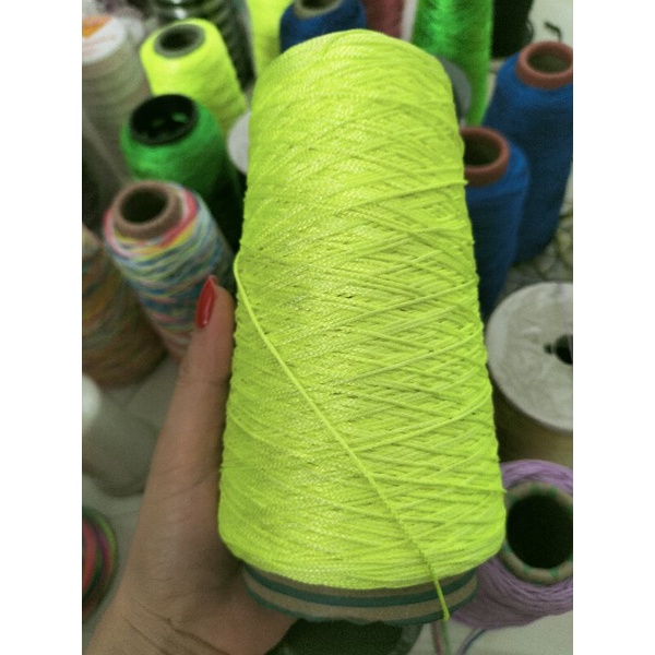 Cuộn dây tim 1mm tết vòng màu xanh lá dạ quang làm handmade nặng 300gram dài 200m
