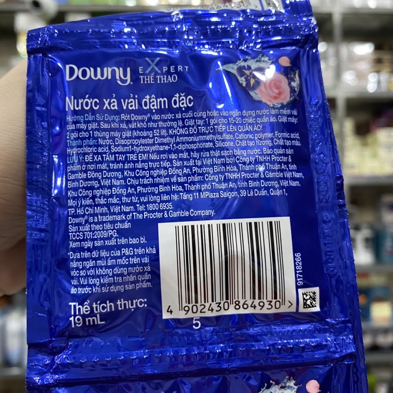 1 dây nước xả vải Downy Expert thể thao