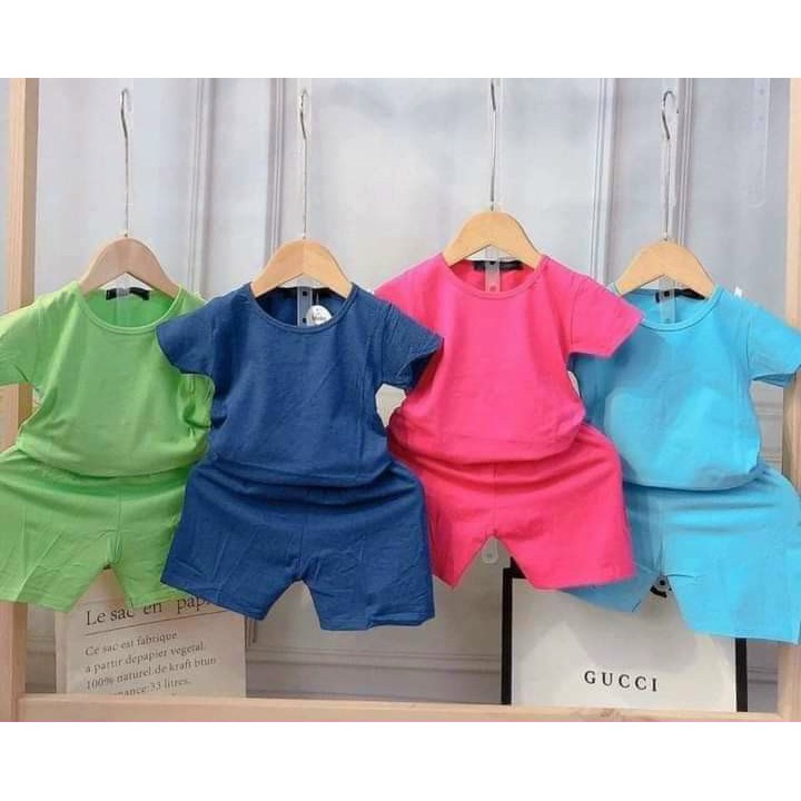 Bộ cotton mùa hè không họa tiết cho bé trai và bé gái từ 7- 18kg