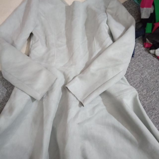 Lê vân mua váy da lộn dáng xòe
