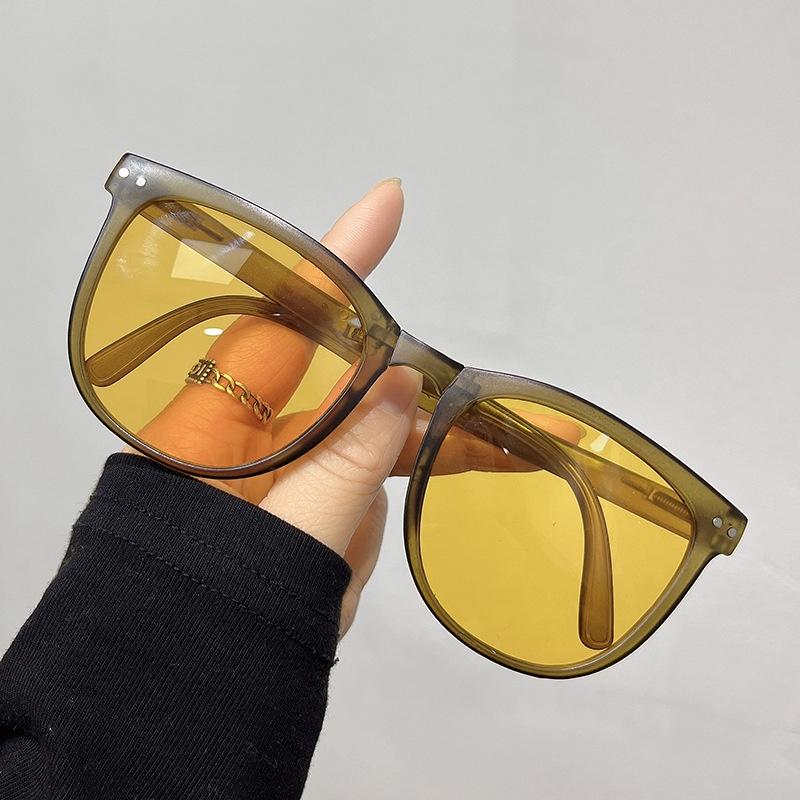 Kính mát thời trang màu sắc trẻ trung cá tính gấp gọn thuận tiện đem đi dã ngoại du lịch mẫu hot nhất 2022 HANASO 226