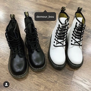 BOOTS DA CAO CỔ TRẮNG đế 3cm 8 nút( CÓ SẴN)