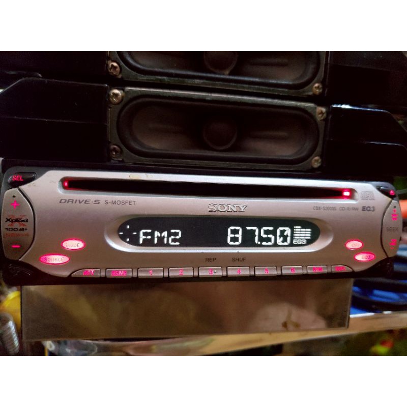Đầu cd radio mp3 SONY DCX S2000S , Giành cho các hãng xe ô tô.