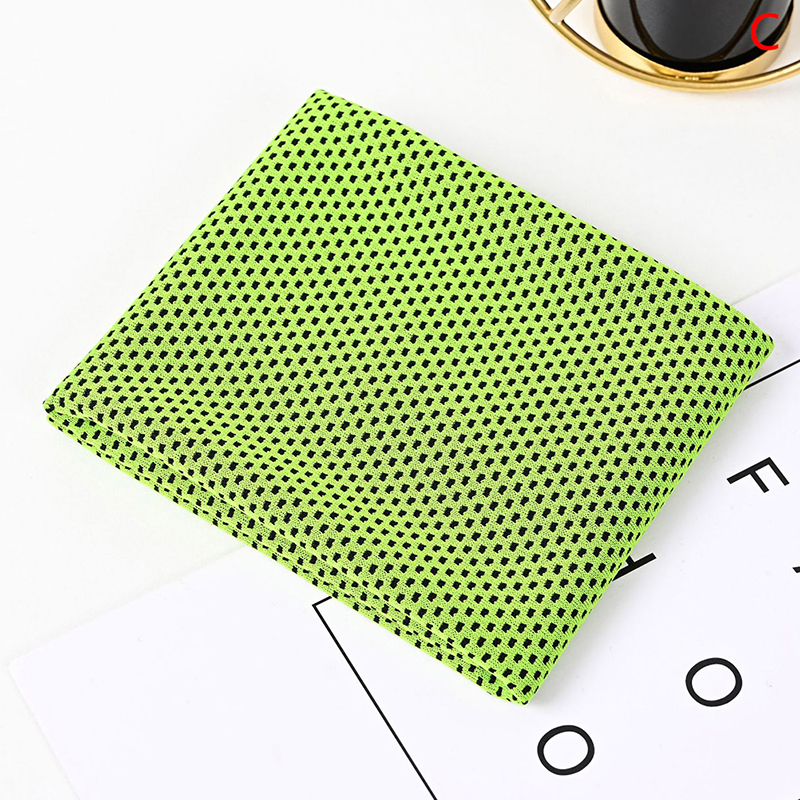 Khăn Lạnh Làm Mát Khi Chơi Thể Thao