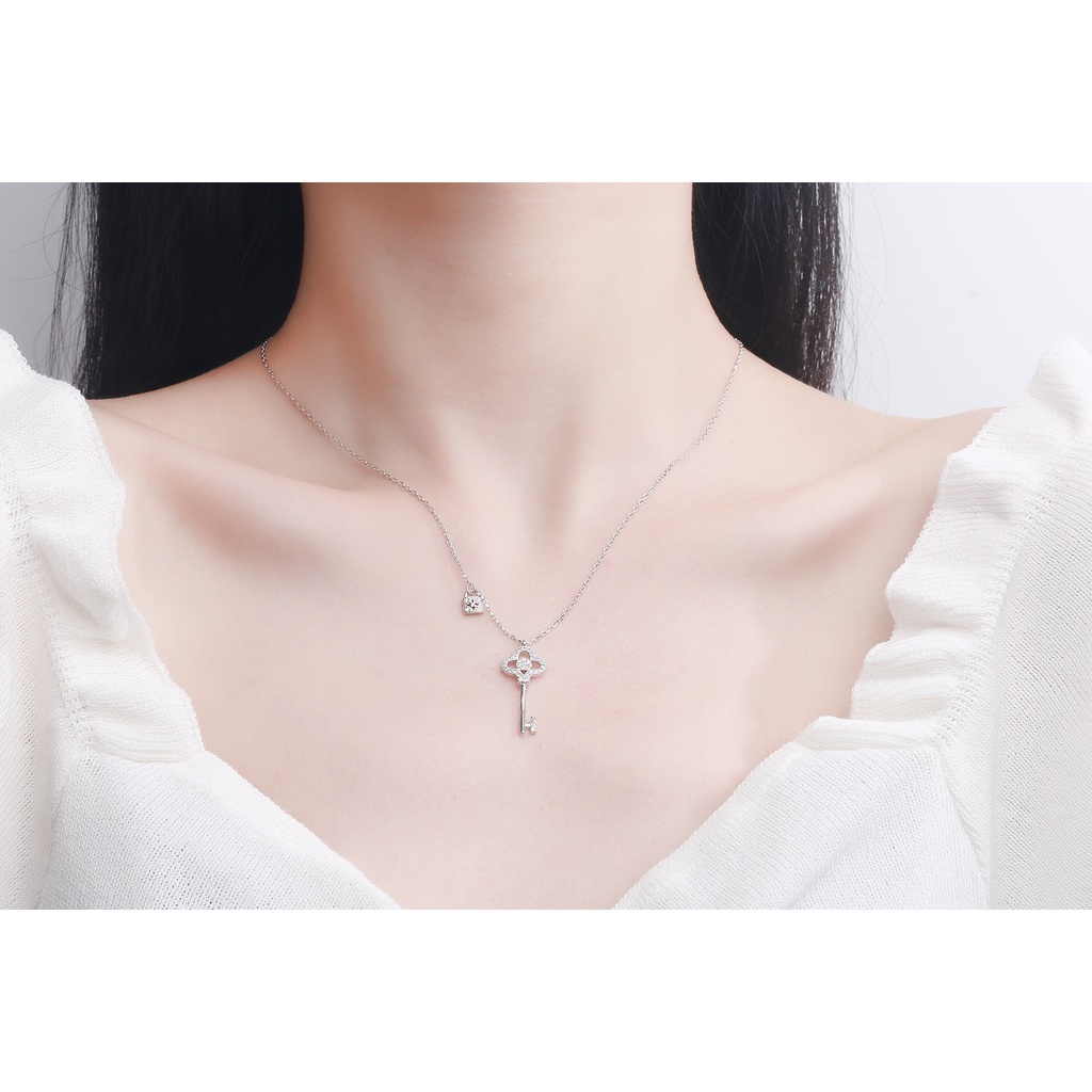 Vòng cổ Mặt Hình Chìa Khóa Đính Đá Sang Trọng Cho Nữ