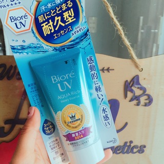 Kem chống nắng Biore UV Aqua Rich Watery Essence SPF50+/PA++++ 90ml