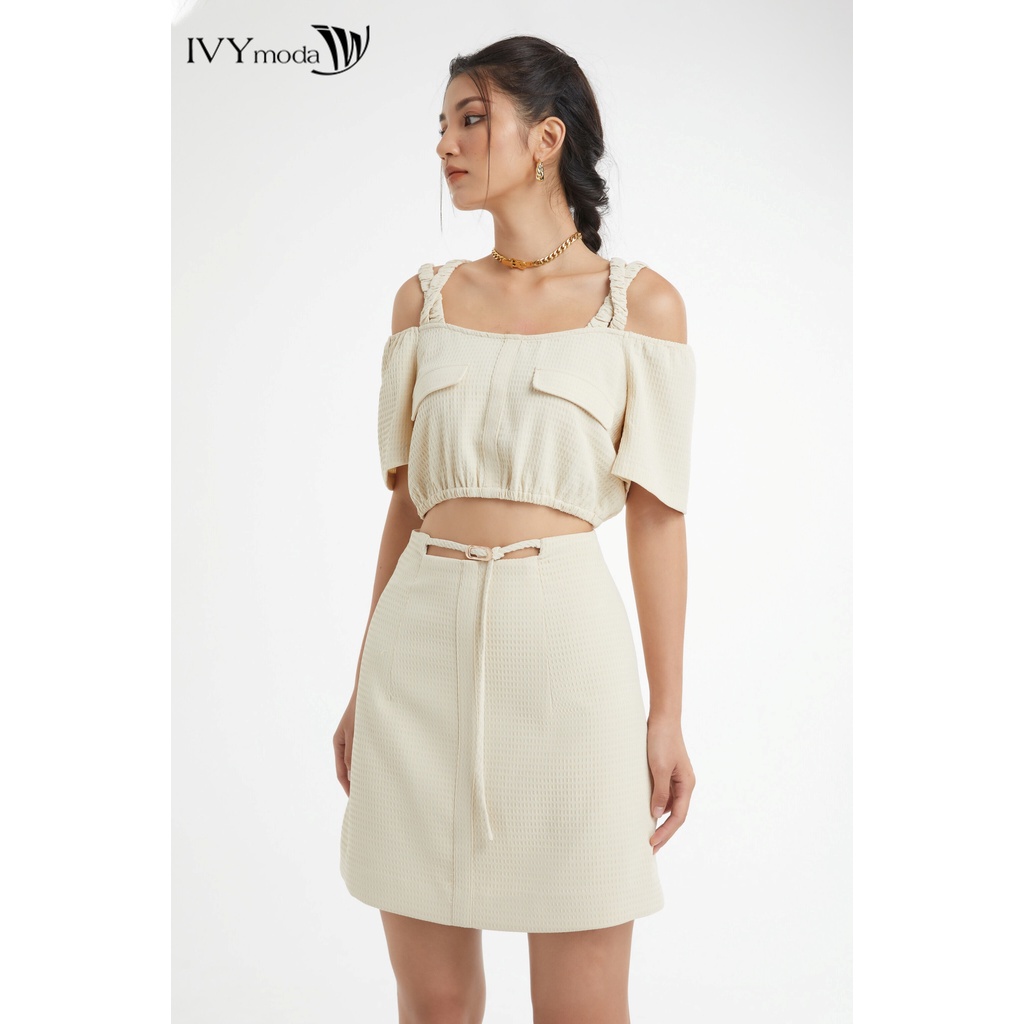 Bộ áo croptop trễ vai và chân váy nữ IVY moda MS 16B9408