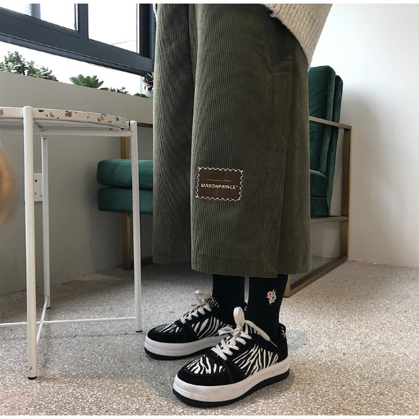 [Mã FAGREEN245 giảm 10% tối đa 30K đơn 99K] Real Korean women's thick bottom lace up zebra pattern casual board shoes | BigBuy360 - bigbuy360.vn