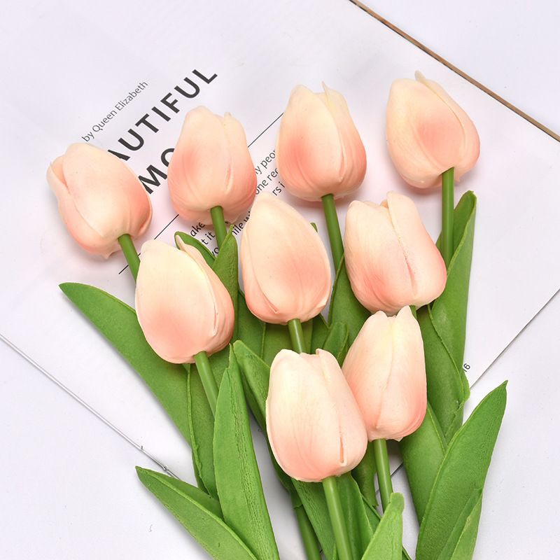 Hoa tulip Nhân Tạo Trang Trí Tiệc Cưới