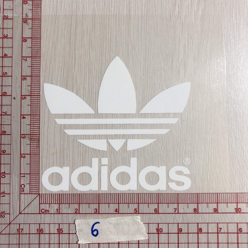 Sticker hình ủi nhiệt logo thể thao