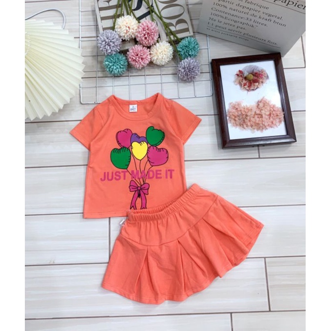 Bộ Bé Gái Áo Cộc Tay Chân Váy Kèm Chíp Cotton 4 Chiều 10-24kg XK