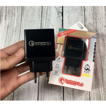 Củ sạc nhanh hỗ trợ Quick Charge QC3.0 - 4 Cổng USB chính hãng