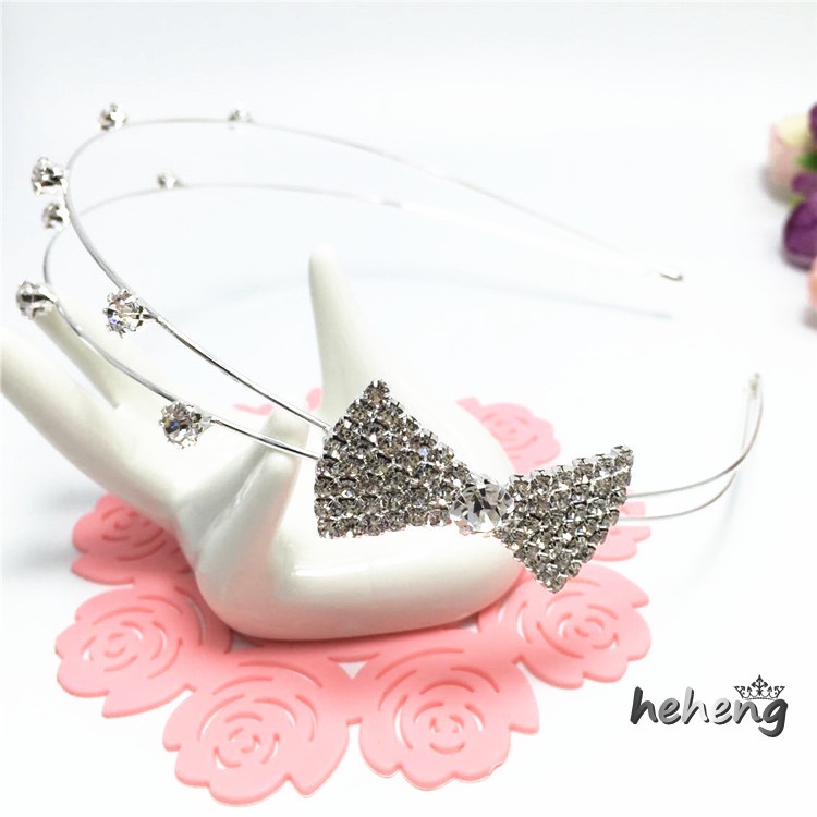 Cài Tóc Nơ Đính Đá Phong Cách Hàn Quốc Cho Cô Dâu