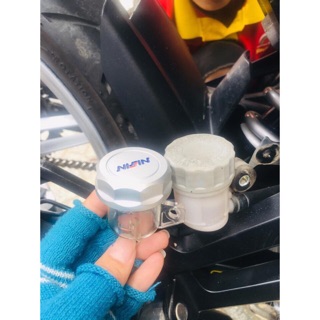 Bình dầu nisin gắn mọi dòng xe