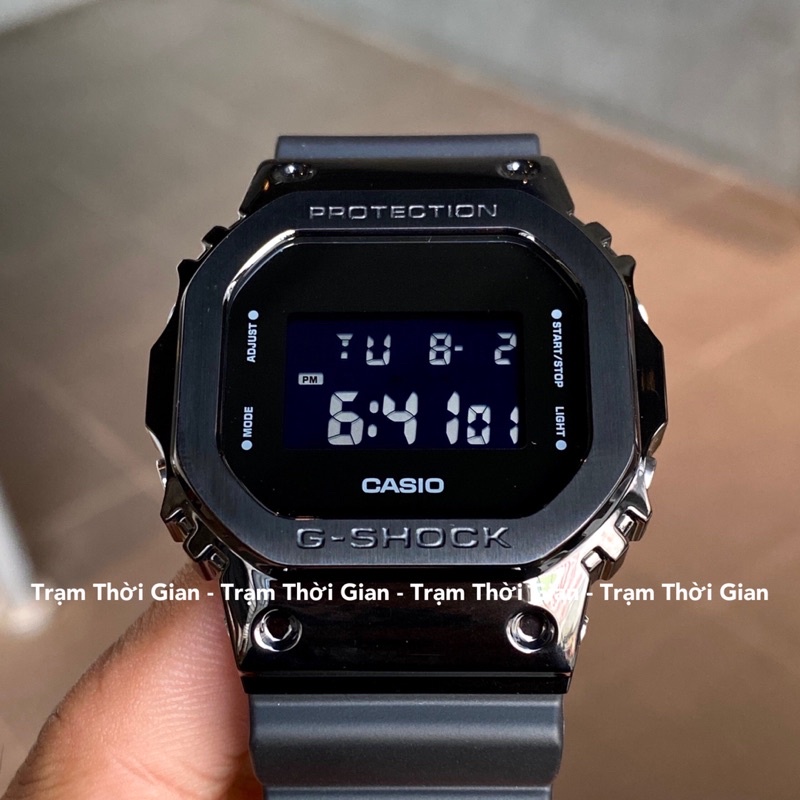 Đồng hồ nam Casio G-shock GM-5600B-1A