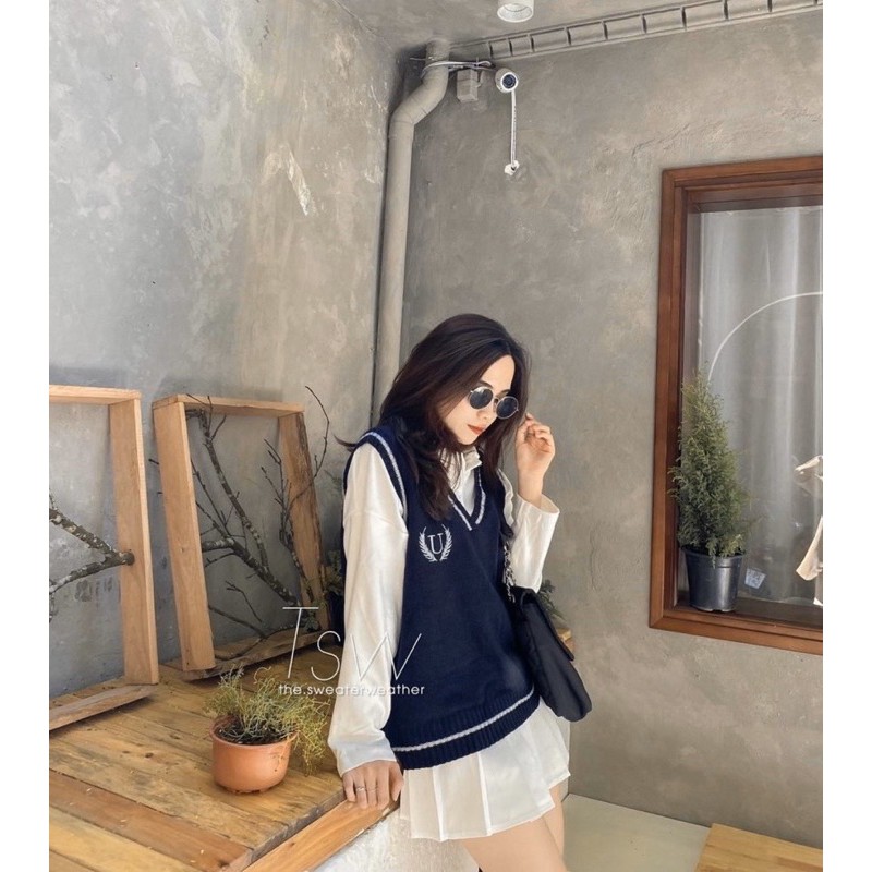 [Mã FAGREEN245 giảm 10% tối đa 30K đơn 99K] SET ĐẦM POLO TRẮNG PHỐI CHÂN PLI KÈM ÁO GHILE GÂN NAVY VIỀN | BigBuy360 - bigbuy360.vn