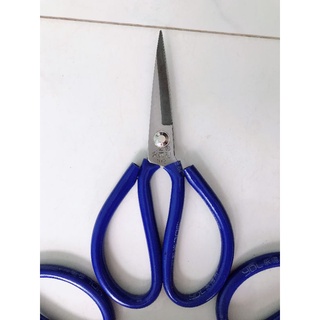 Kéo bổ cơi túi quần