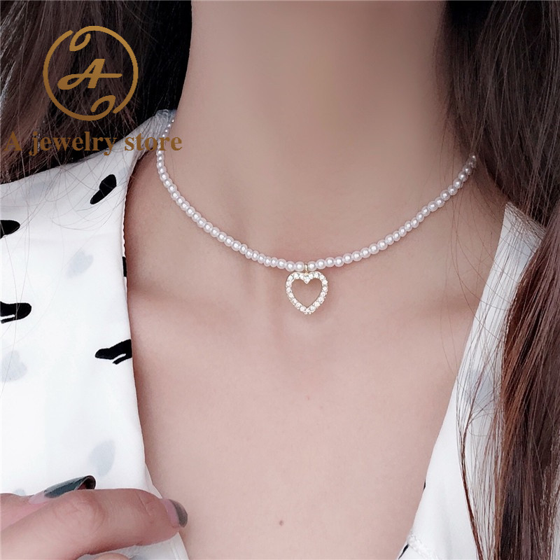 Vòng Cổ Choker Nữ Mặt Trái Tim Đính Hạt Ngọc Trai Phong Cách Cổ Điển