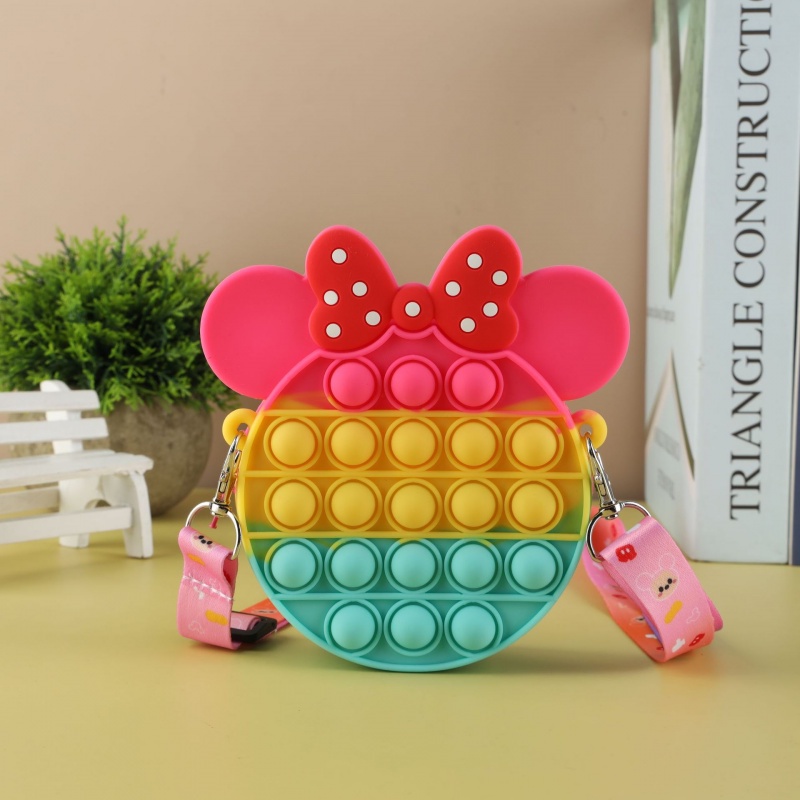 Túi đựng tiền xu hình chuột Minnie bằng silicon kích thước 13.5*10.5cm