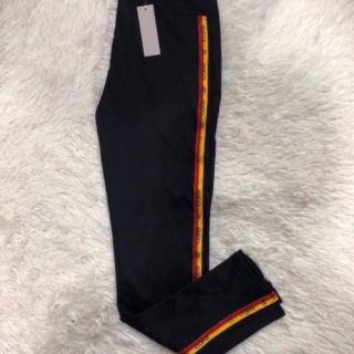 Quần legging nữ
