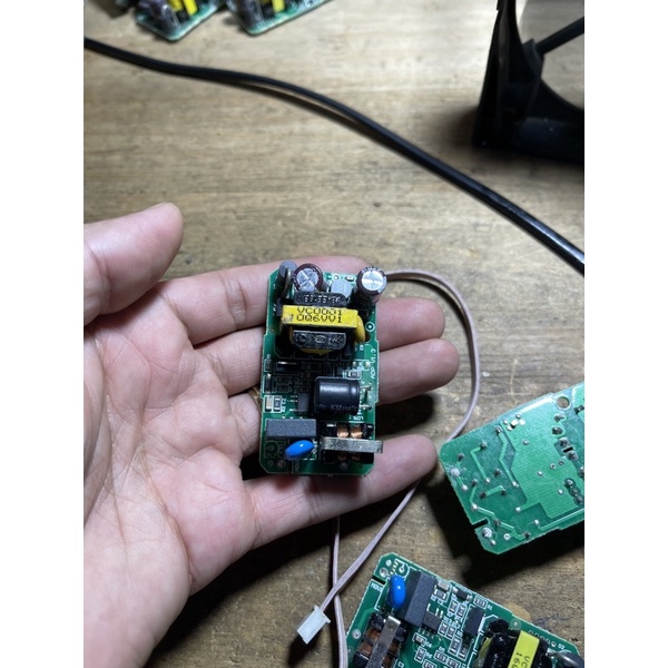 Nguồn Không Vỏ 12VDC 1,25A Dùng Chế Đồ