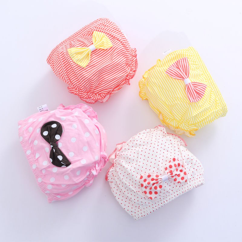 Bộ 4 quần lót cotton xinh xắn đáng yêu cho bé gái/ bé trai từ 1-3 tuổi