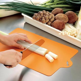 Thớt nhựa dẻo cắt rau của quả cắt đồ ăn chống mốc không bám mùi không trơn trượt giúp dễ chế biến đồăn