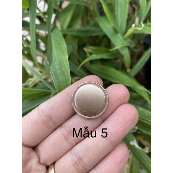 NÚT xi vàng kích cở 2cm gồm 7 mẫu dùng đơm kết áo VEST