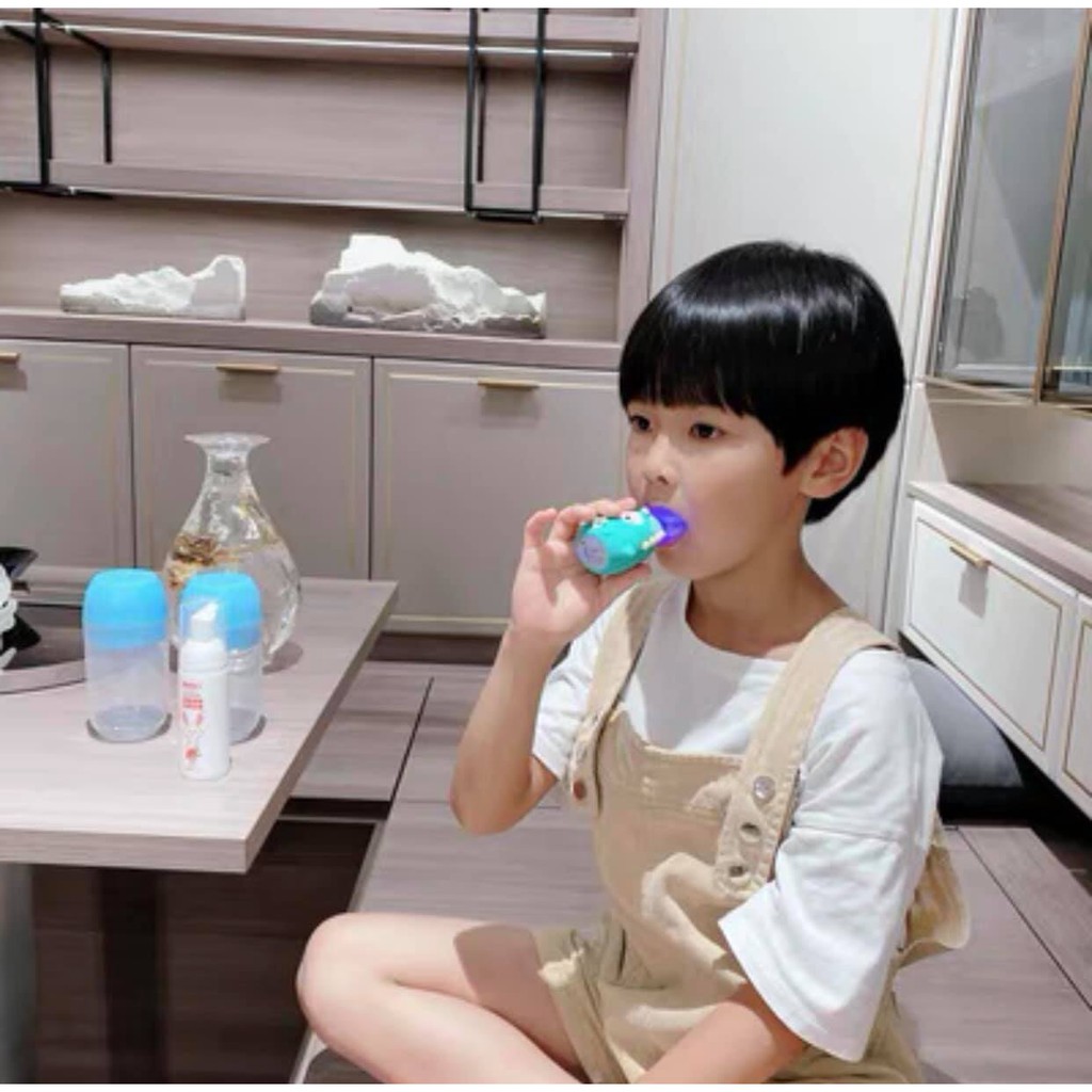 Bàn chải đánh răng cho bé chữ u chất liệu Silicon chịu được lực cắn, giúp làm sạch gấp 3, cho bé từ 2 tuổi - 6 tuổi