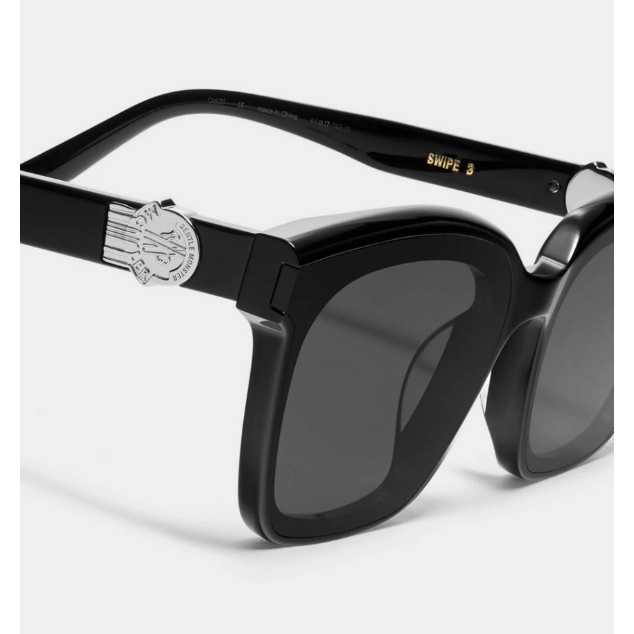 Moncler Kính Mát Gọng Vuông Phẳng swipe 3 01-2022 Thời Trang Cho Nữ
