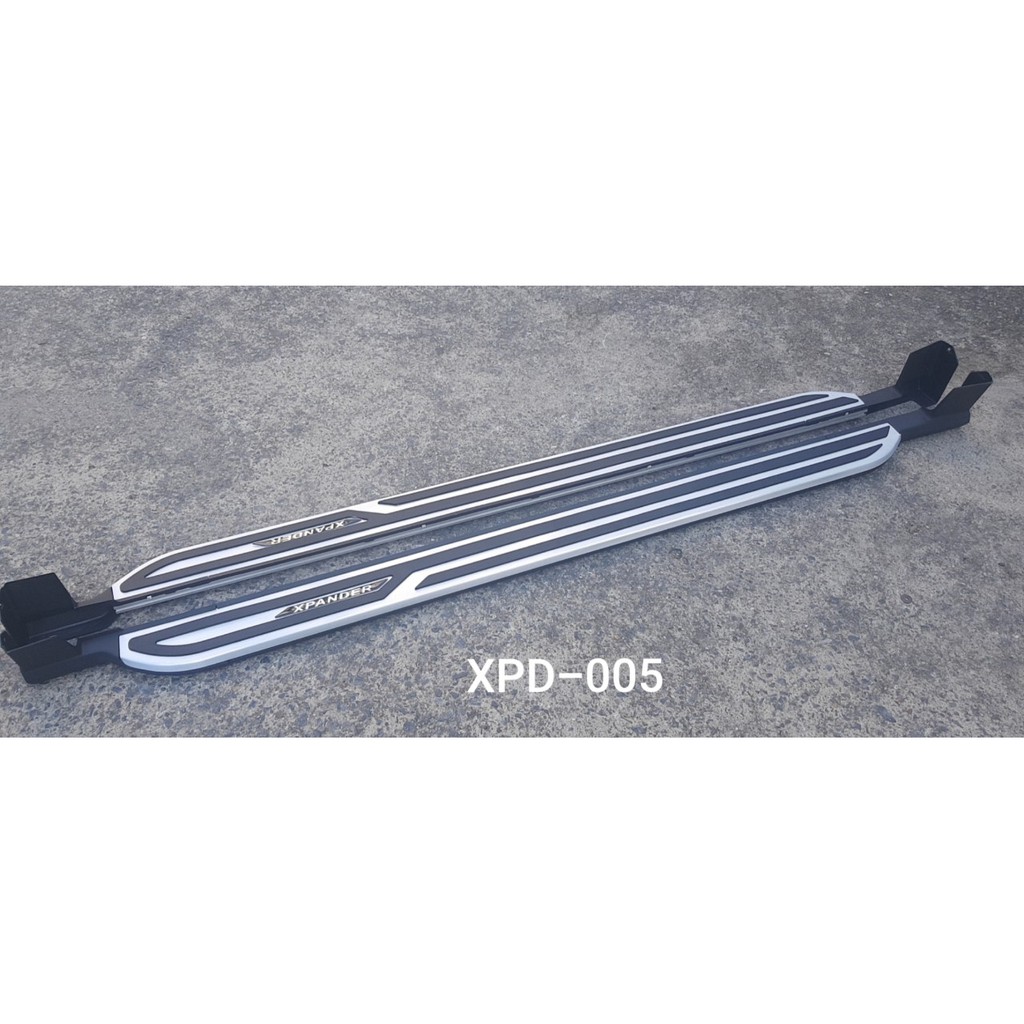 Bậc bệ dẫm đỡ bước chân lên xuống cao cấp dành cho xe Xpander | BigBuy360 - bigbuy360.vn