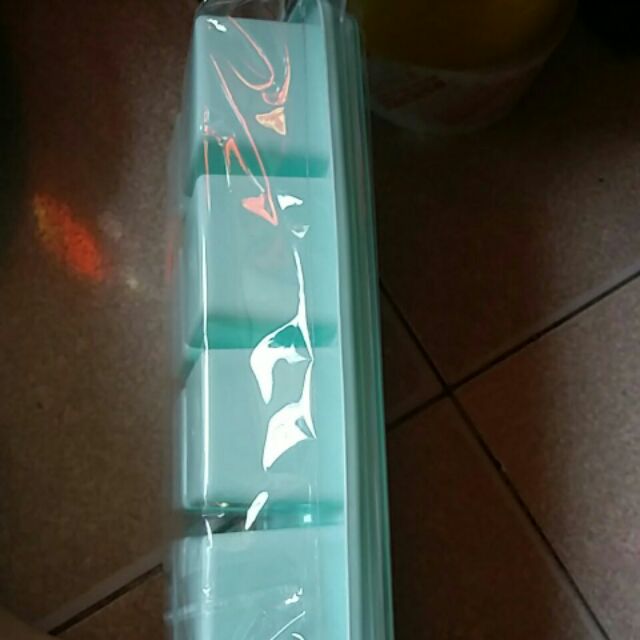 Khay 8 viên trữ đá hoặc thực phẩm cho bé