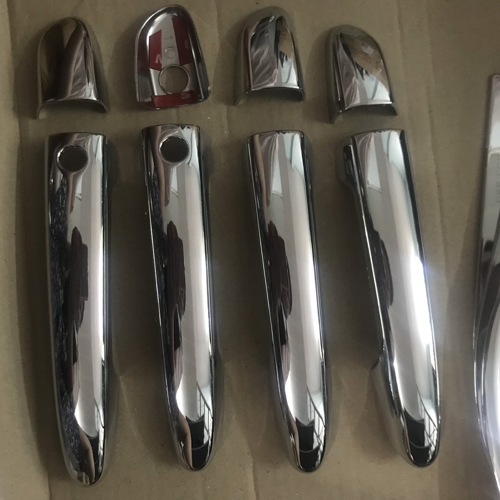 Bộ ốp Tay cửa mạ crom có lỗ từ cho Xe Mazda CX8 2019-2021