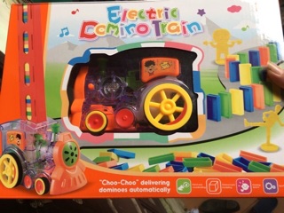 đồ chơi tàu hoả domino